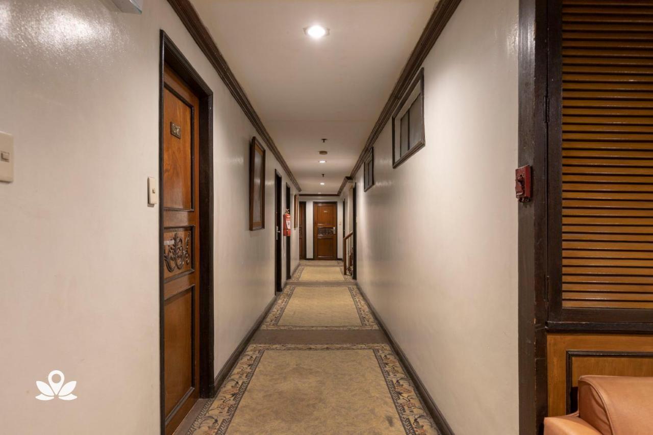 Zen Rooms Camelot Hotel Qc Quezon City Kültér fotó
